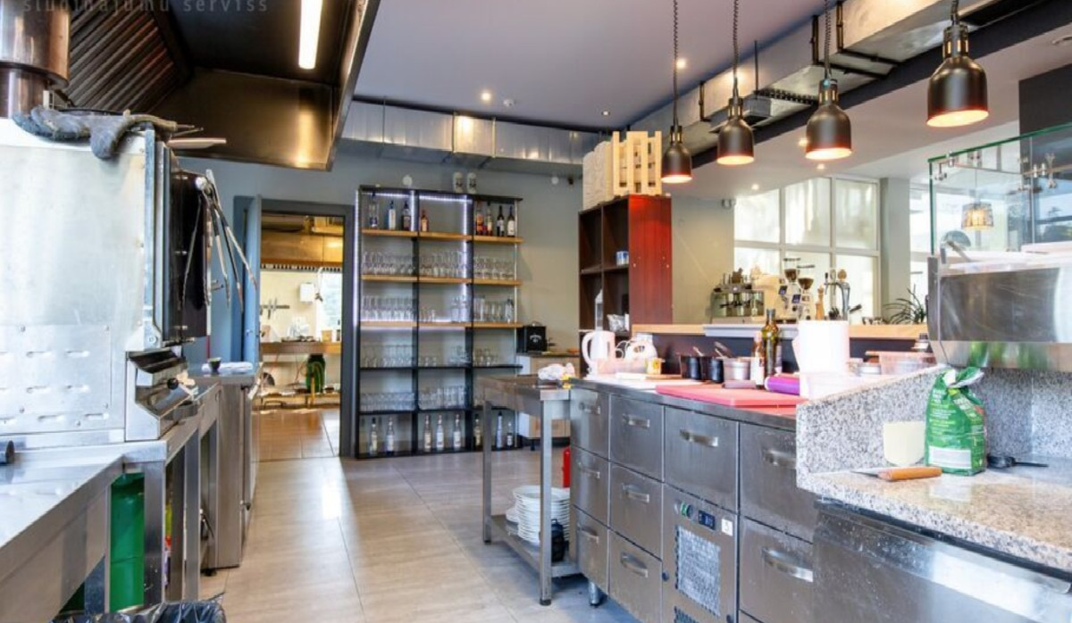 Dochodowa nieruchomość 16 pokojów 1 140 m² w Sunisi, Łotwa