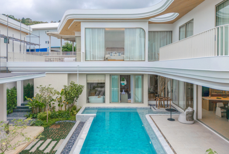 Идиллическая вилла в районе Най Харн, 3 спальни, 467 кв.м. с видом на сад, горы, бассейн 