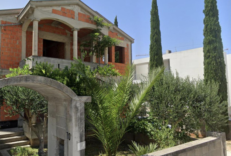 Задар, Дикло – дом в фазе Рох-Бау с 6 жилыми помещениями и открытым видом на море