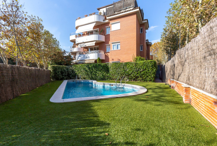 Фантастически отремонтированная квартира в Парк-Сентраль, Сан-Кугат