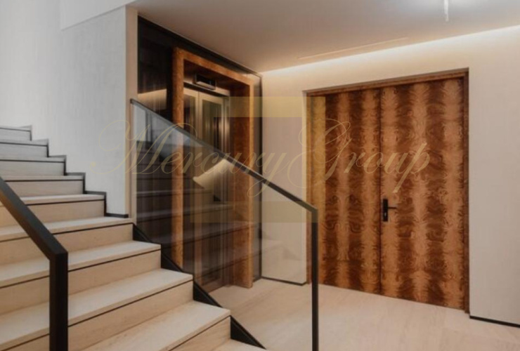 Купить недвижимость,  . Латвия, Рига, Центр