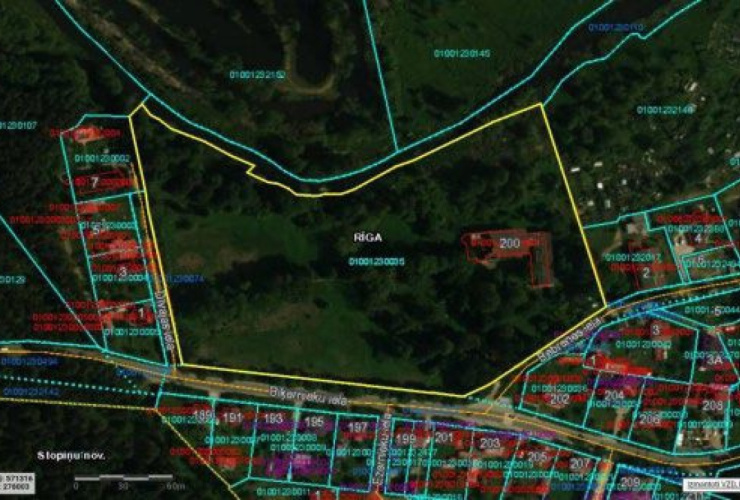 Продажа земельного участка у леса и озера