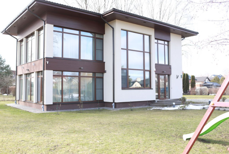 Villas for sale in Latvia, Riga.Luxury villa with private pool, on the ...