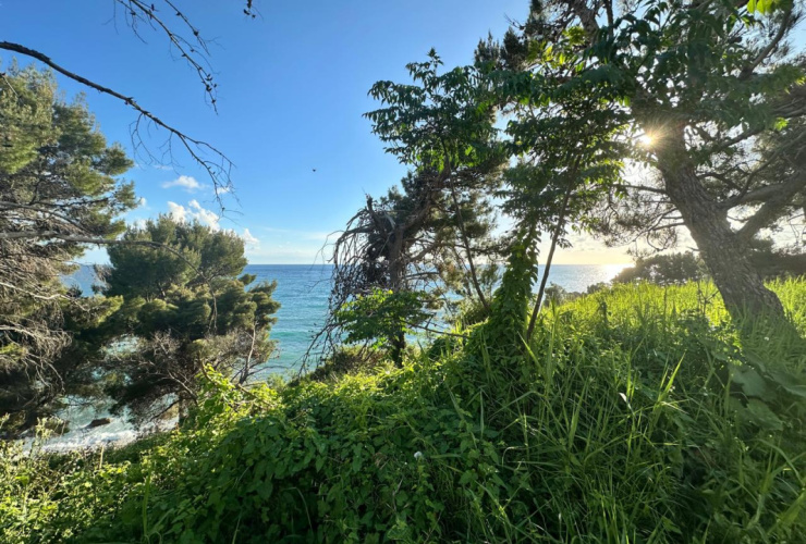 Land on the first line for the construction of two villas - city of Bar